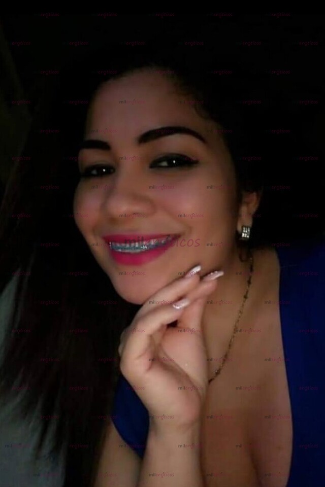 FOTOS DE MASAJES PROFESIONALES CON MASAJISTA HERMOSA, CARISMATICA, Y MUY EXTROVERTIDA