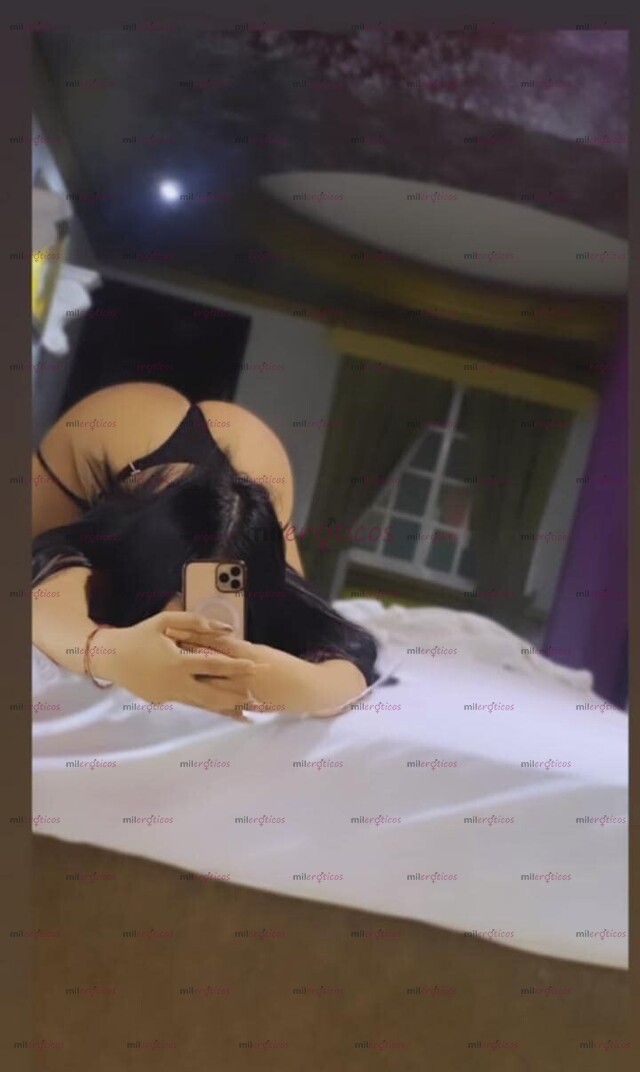 FOTOS DE CELESTE COMPLACIENTE SUPER DESCOMPLICADA EN LA AV LA PLAYA CON SITIO