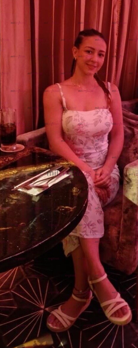 FOTOS DE SOY LORE RUBIA BONITA BLANQUITA DELGADA CUERPO PETT