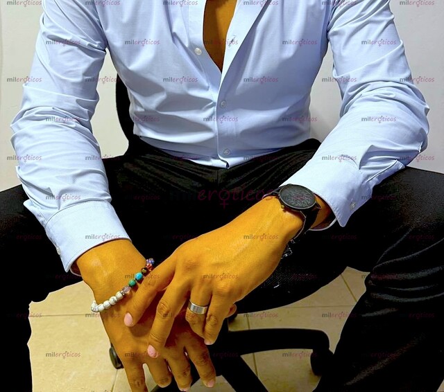 FOTOS DE ANÓNIMO COMPAÑÍA AUTÉNTICA Y DISCRETA............................