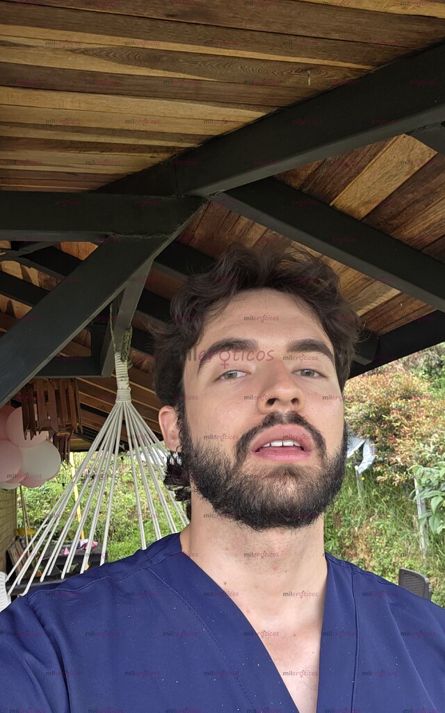 FOTOS DE PAISA, VERSÁTIL, MENTE ABIERTA Y COMPLACIENTE