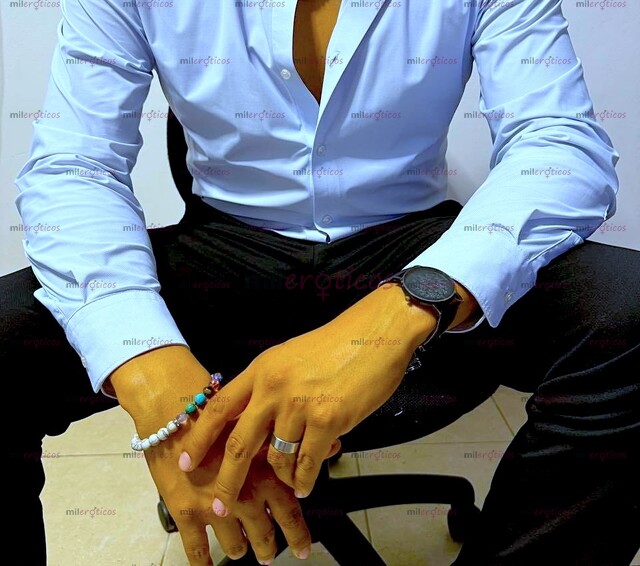 FOTOS DE ANÓNIMO COMPAÑÍA AUTÉNTICA Y DISCRETA..............