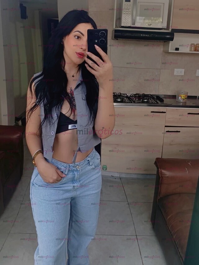 FOTOS DE NUEVA EN EL AMBIENTE 22 AÑOS CUERPO ESPECTACULAR CARA BONITA