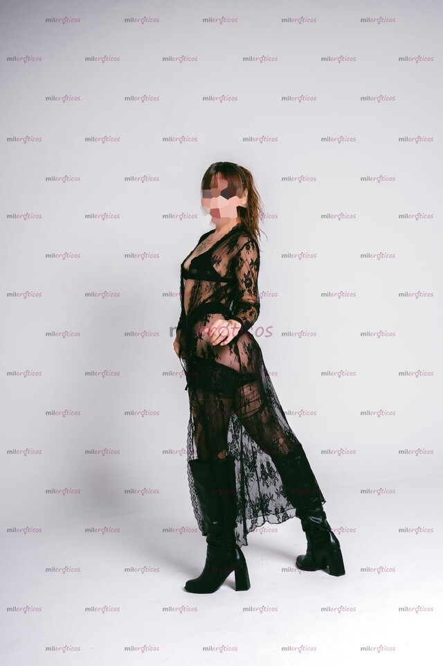 FOTOS DE GUAPA, ELEGANTE, COMPLACIENTE, ENCANTADORA, Y MUY PICANTE.