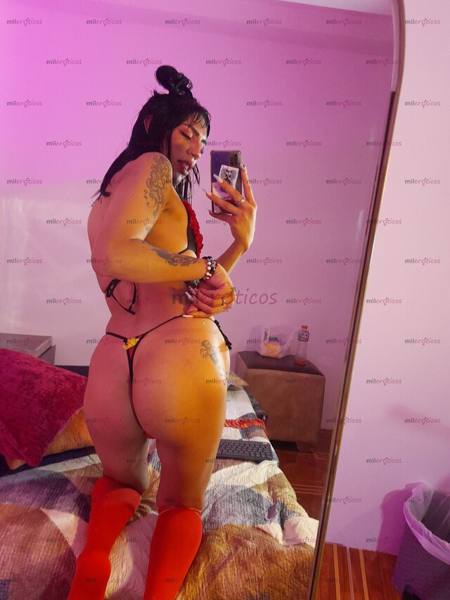 FOTOS DE NUEVA POR AQUÍ . UNA CHICA TRANS , ALEGRE EXTROVERTIDA Y CUMPLIENDO FANTASÍA