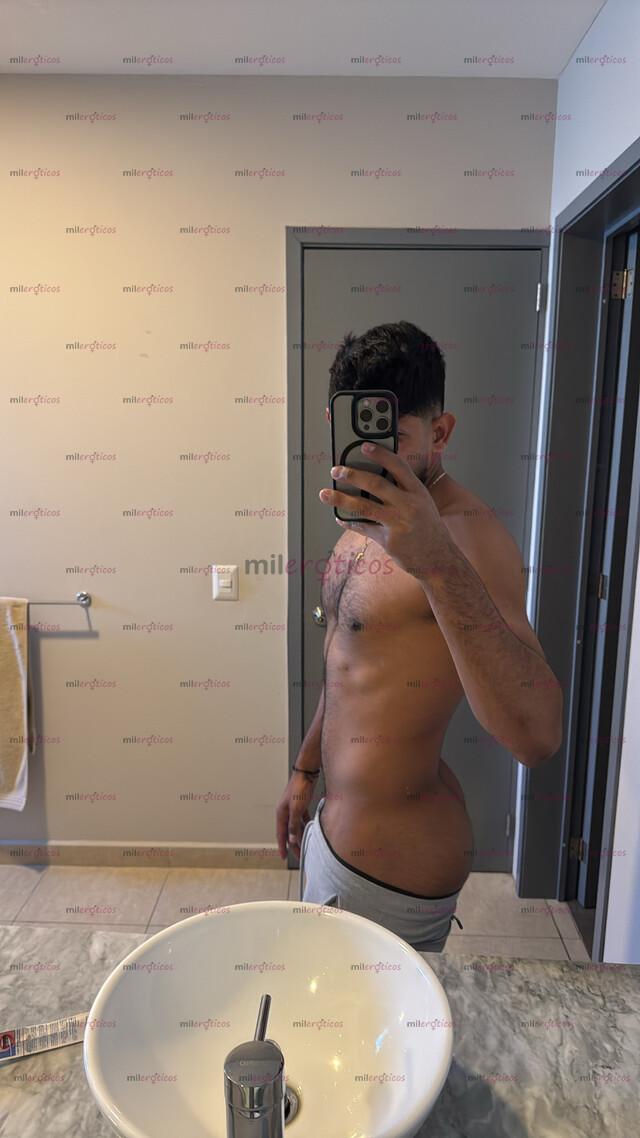 FOTOS DE JAVEN DE 24 AÑOS TONY MUY VARONIL, DISCRETO