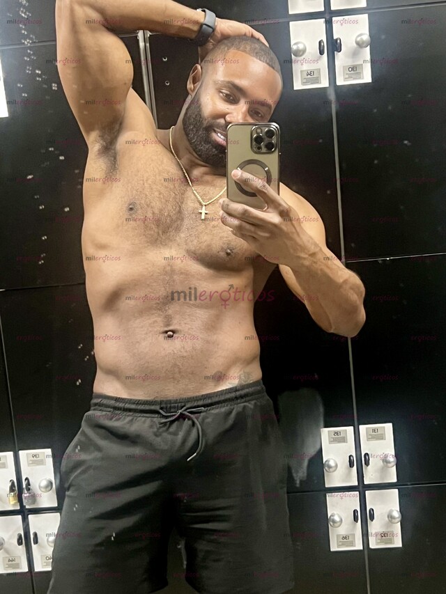 FOTOS DE NEGRO MUSCULOSO BRASILEÑO ,VERGON DOMÍNATE 23 CM REALES