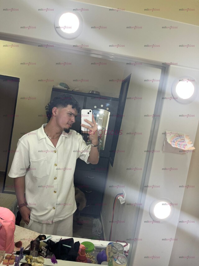 FOTOS DE POLLO MASCULINO DE 22 AÑOS CON SITIO PARCHADO