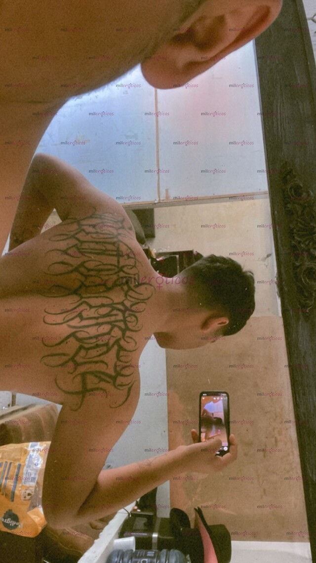 FOTOS DE MORENITO LECHERO, LLENO DE COLAGENO, TE COJO?