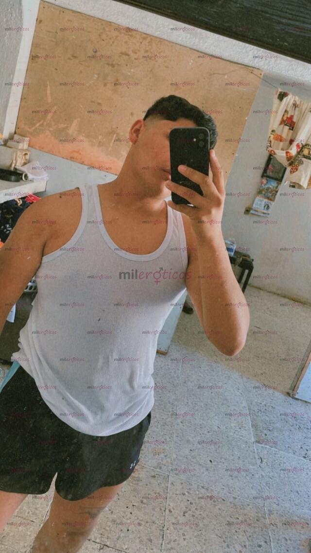 FOTOS DE MORENITO LECHERO, LLENO DE COLAGENO, TE COJO?