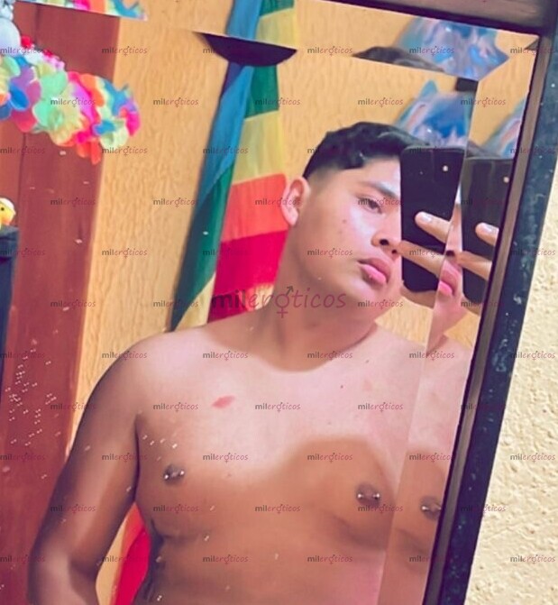 FOTOS DE MORENITO LECHERO, LLENO DE COLAGENO, TE COJO?