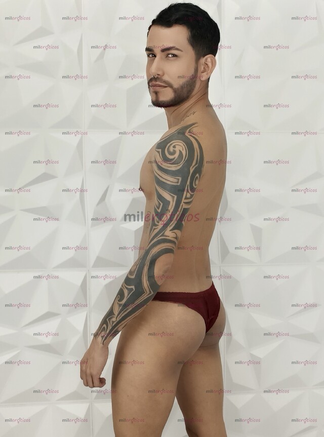 FOTOS DE MASAJISTA.DISCRETO JOVEN.ATLETICO GUAPO.FITNEES