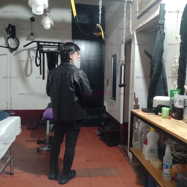 FOTOS DE MASAJISTA Y DEPILADOR MADURO SERIO BARBA BLANCA Y LARGA PASIVO 61 AÑOS EN MEDELL