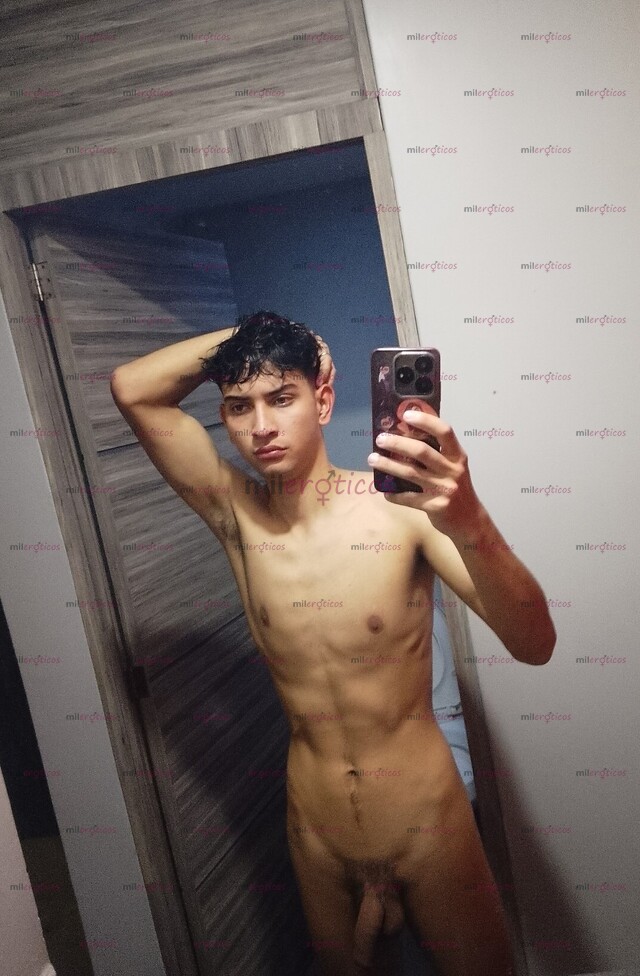 FOTOS DE DELICIOSA VERGA DE 20CM Y RICO CULO PARA DISFRUTAR UN BUEN RATO