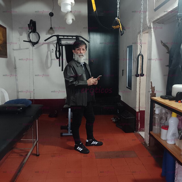 FOTOS DE AMANTES DEL SEXO MADURO TRIO CON MADURO PAS 61 AÑOS APARTA ESTUDIO MEDELLIN