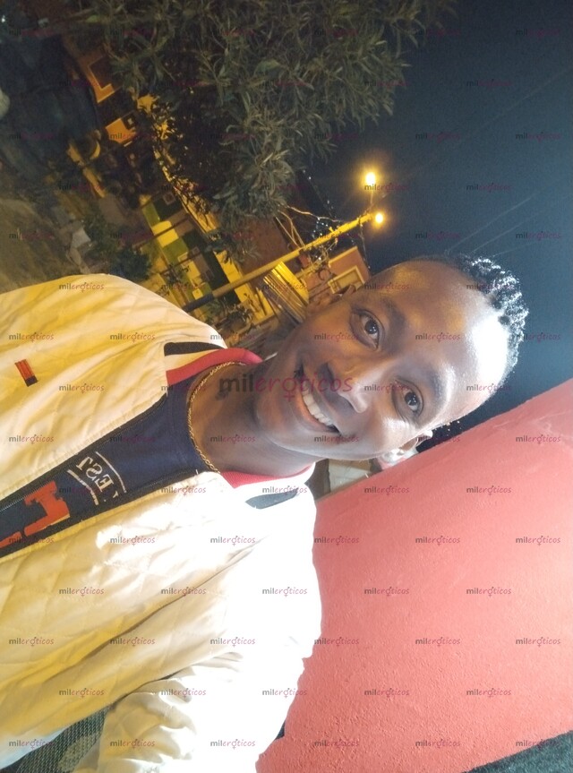 FOTOS DE NEGRO PASIVO, SUMISO, COMPLACIENTE Y VARONIL