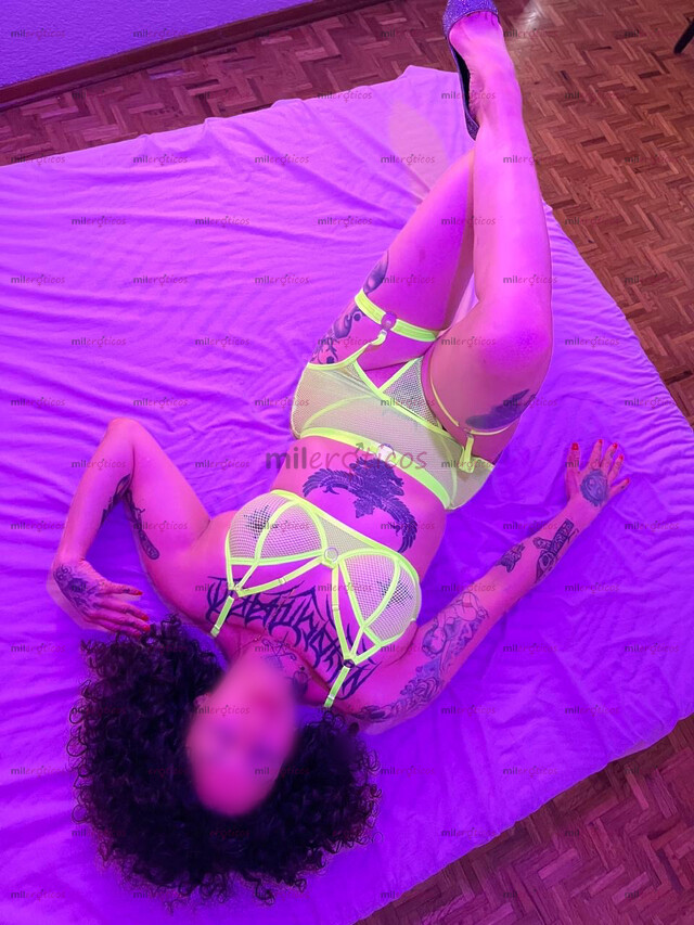 FOTOS DE CORAZÓN, DISPUESTA A COMPLACERTE, PROMOCIÓN