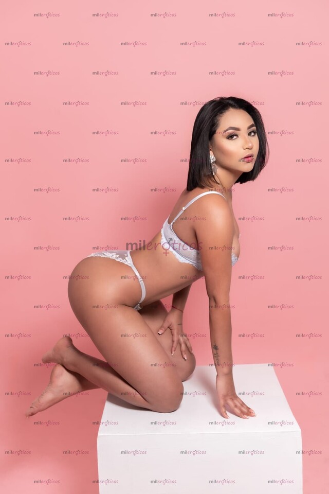 FOTOS DE AGATHA, UNA DELICIOSA MUÑEQUITA VENEZOLANA DE 22 AÑOS,