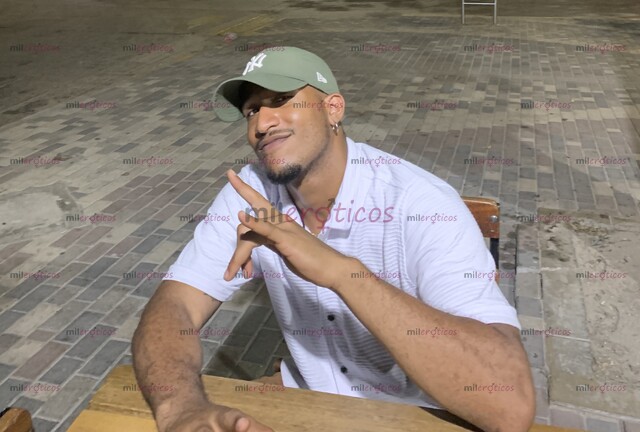 FOTOS DE NEGRO MACHO COSTEÑOS CON 23 CM DE VERGA 100% REAL