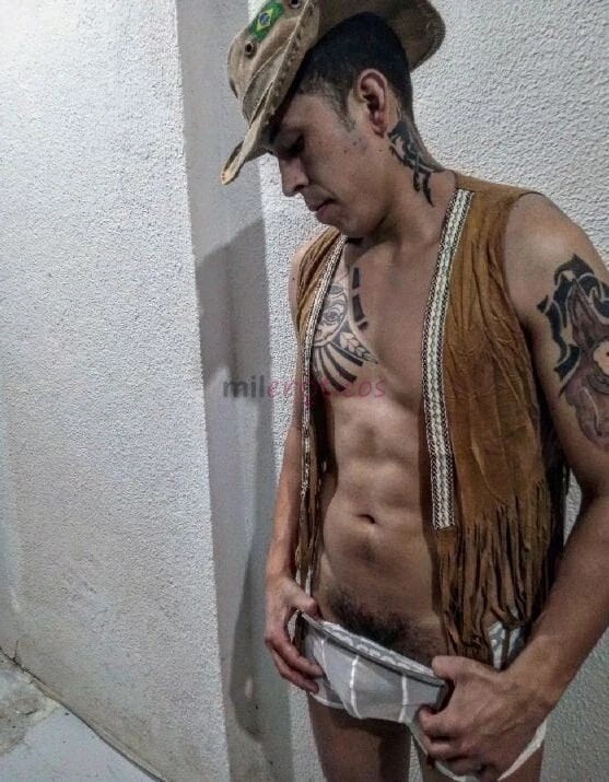 Ola sou o biel tenho 26 anos 1 75 m 78 kg corpo magro atletico tatuado pele macia e totalmente liso dotado com 21 cm perfil de macho discreto ideal pa...