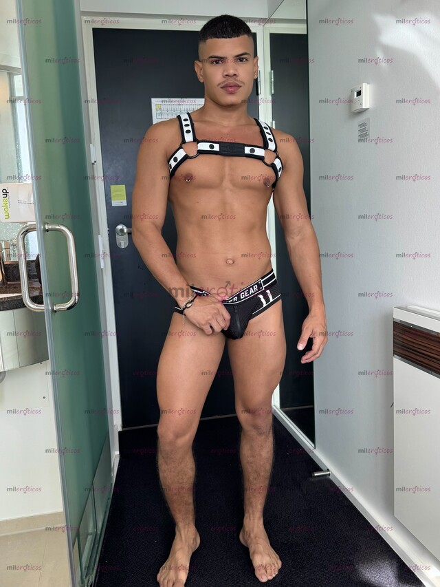 FOTOS DE CALEÑO MORBOSO Y COMPLACIENTE CON BUEN CUERPO