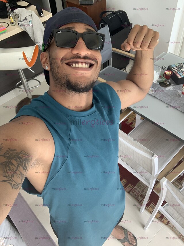 FOTOS DE NEGRO MACHO COSTEÑO 23 CMSCORT ACTIVO 100% DISPONIBLE AHORA