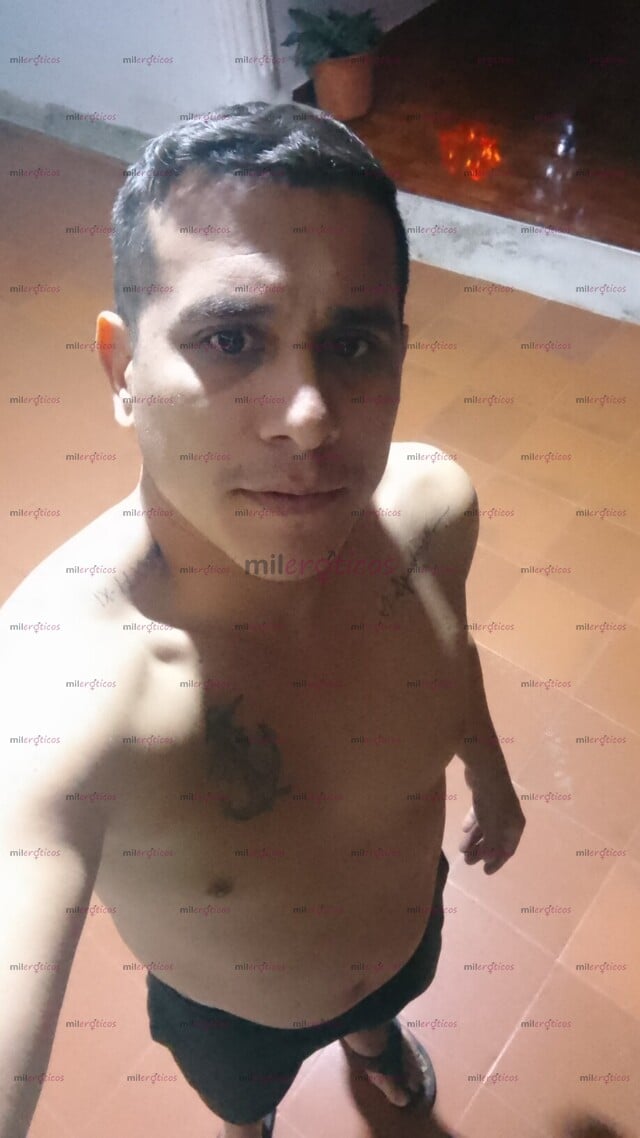 FOTOS DE HOMBRE RECIEN LLEGADO VERGON VARONIL DISPUESTO A COMPLCERTE