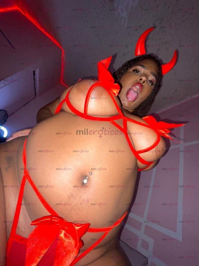 FOTOS DE SOY KALANIS UNA PUTITA HAMBRIENTA DE VERGA, DAME TODA TU LECHITA PAPI