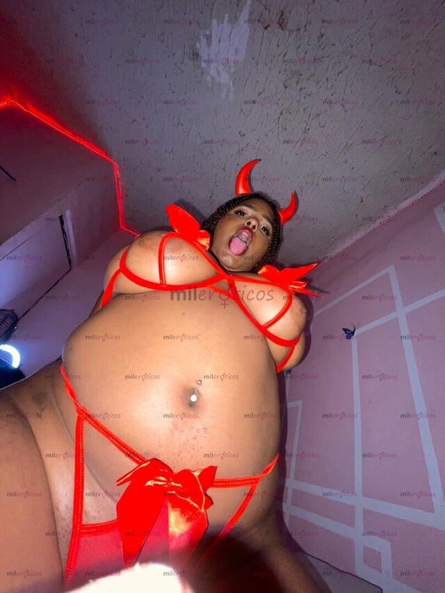 FOTOS DE SOY KALANIS UNA PUTITA HAMBRIENTA DE VERGA, DAME TODA TU LECHITA PAPI