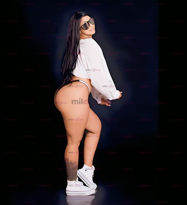 FOTOS DE UNA CHICA SUMISA COMPLACIENTE Y ERÓTICA ESPERA POR TU LECHE