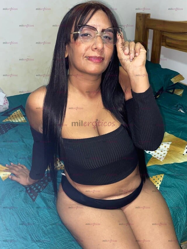 FOTOS DE SOY SARA PAPI, UNA MADURITA CALIENTE CON GANAS DE TU VERGA Y TU LECHITA