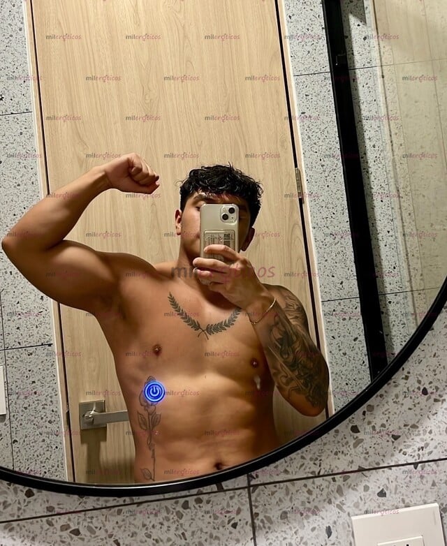 FOTOS DE JOVEN MASCULINO VERSATIL DISPONIBLE EN TU CIUDAD