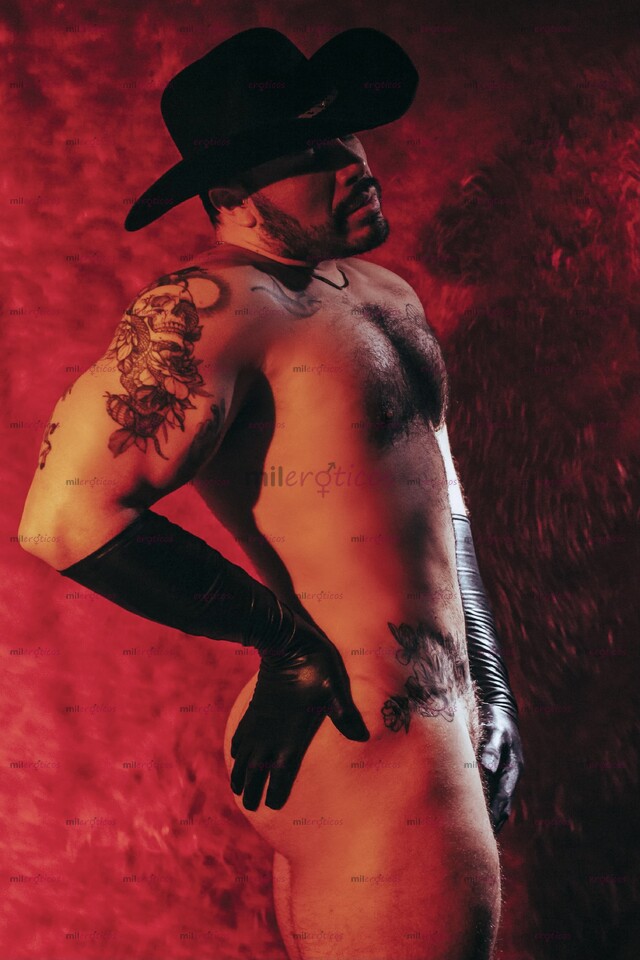 FOTOS DE MACHITO NALGÓN 1.90 VERSATIL SEXTWITTERO COMPLACIENTE SCORT PREMIUM