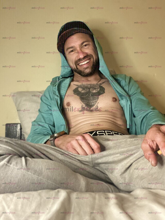 FOTOS DE HOLA, SOY ADRIÁN CON GANAS DE COMPLACERTE