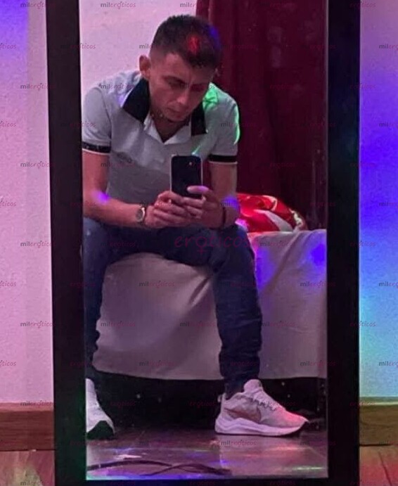 FOTOS DE UNIVERSITARIO CACHONDO LISTO PARA COMPLACERTE