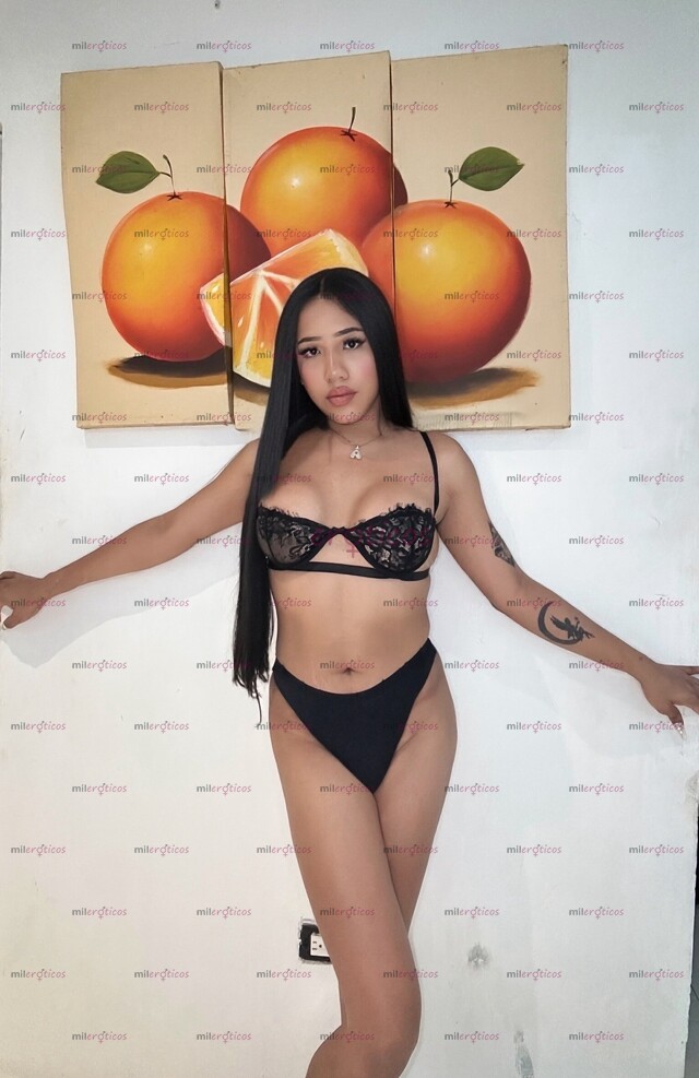 FOTOS DE BELLA TRANNY MULATA DISPONIBLE PARA COMPLACERTE Y DARTE VERGA BIEN RICO