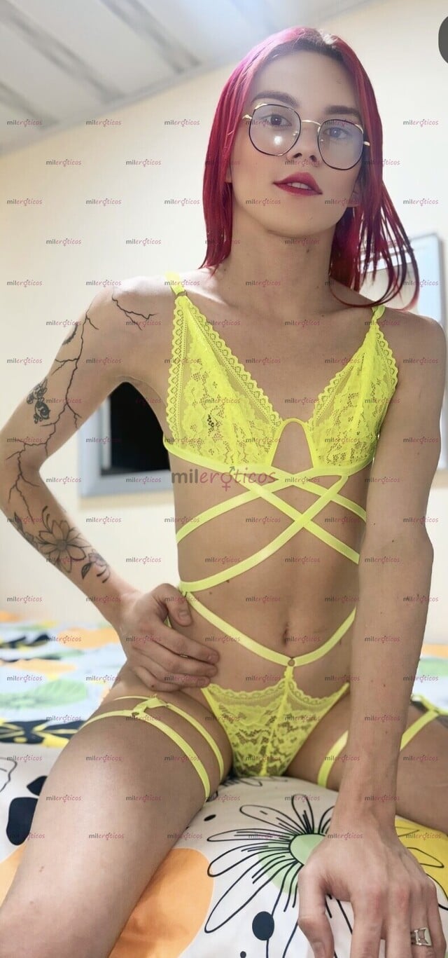 FOTOS DE JOVENCITA DE LUJO DE PIEL BLAQUITA Y MUCHAS GANAS DE SEXO