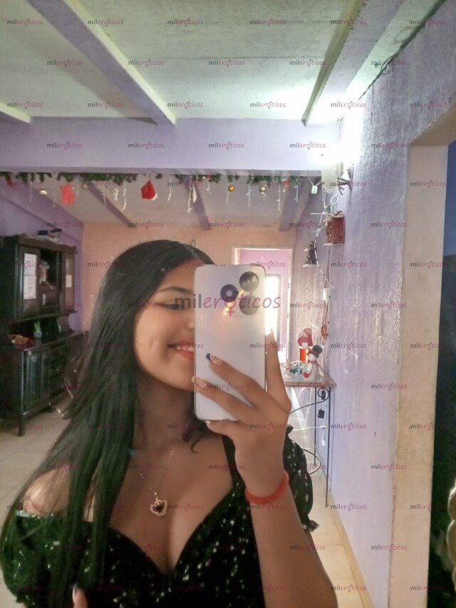 FOTOS DE SOY SOFI UNA CHICA UNIVERSITARIA DE 19 AÑOS SÚPER ARDIENTE