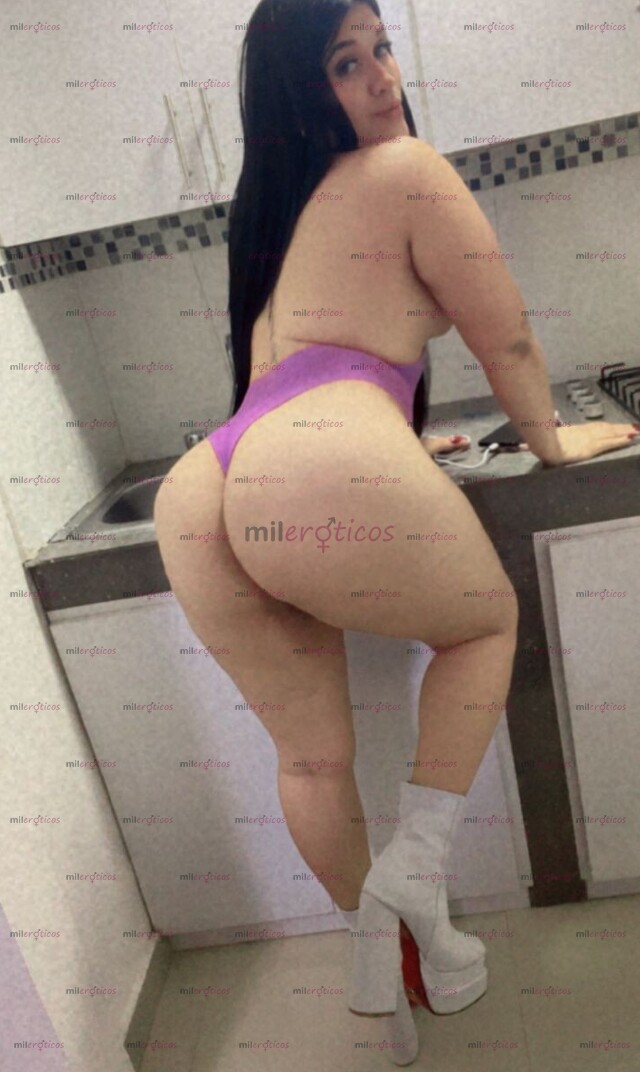 FOTOS DE LARISSA CARAQUEÑA VOLUPTUOSA BIEN NALGONA CON CABELLO LARGO HASTA LA CINTURA 24H