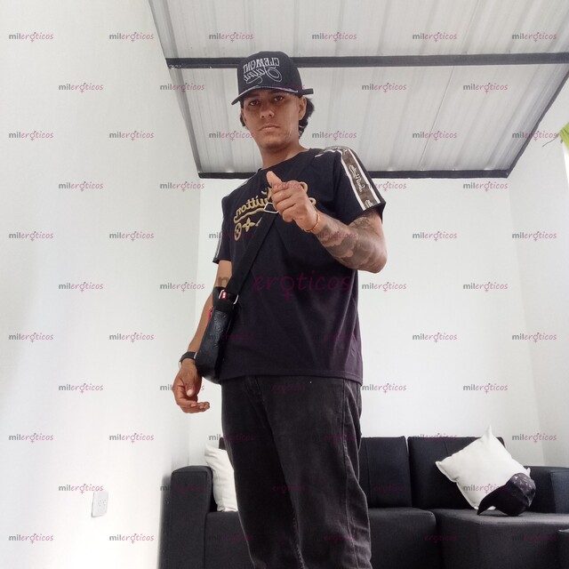 FOTOS DE JORDY CHICHO DE 25 AÑOS Y 20CM DISPONIBLE