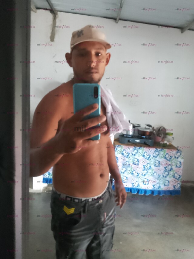 FOTOS DE MORENO CALIENTE CON GANAS DE COJER Y PASARLA RICO