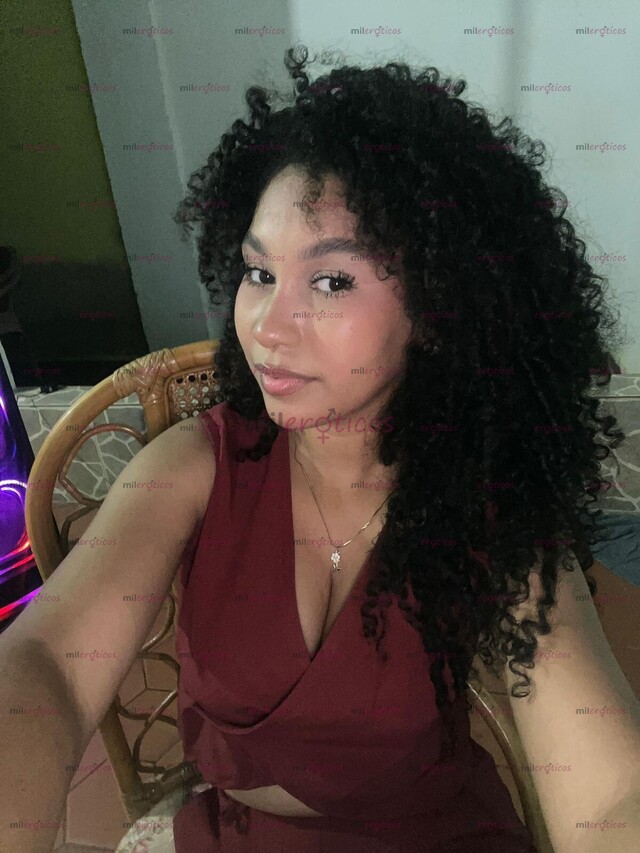 FOTOS DE LINDA MORENA MUY CACHONDA DISPONIBLE PARA UN BUEN SEXO DURO ILIMITADO
