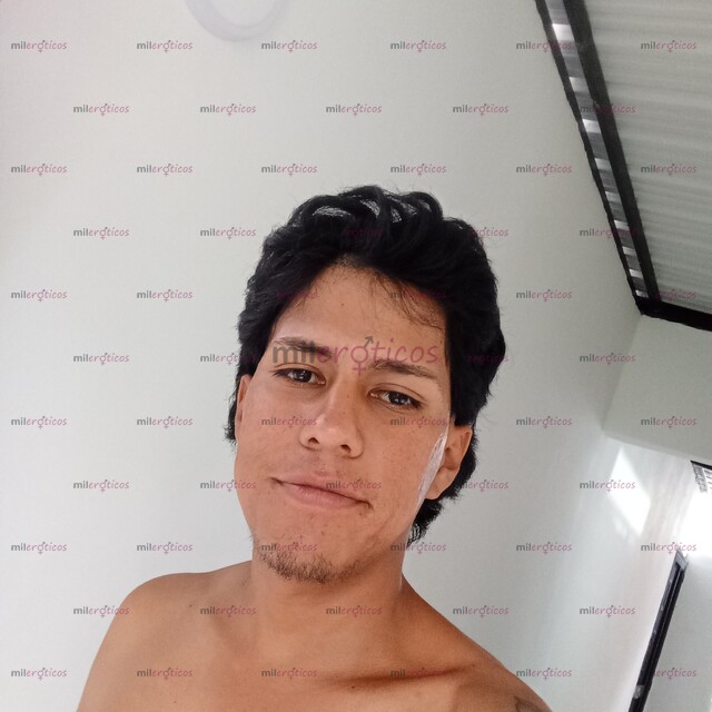 FOTOS DE JHON CHICO CON 20CM DISPONIBLE MEDELLÍN
