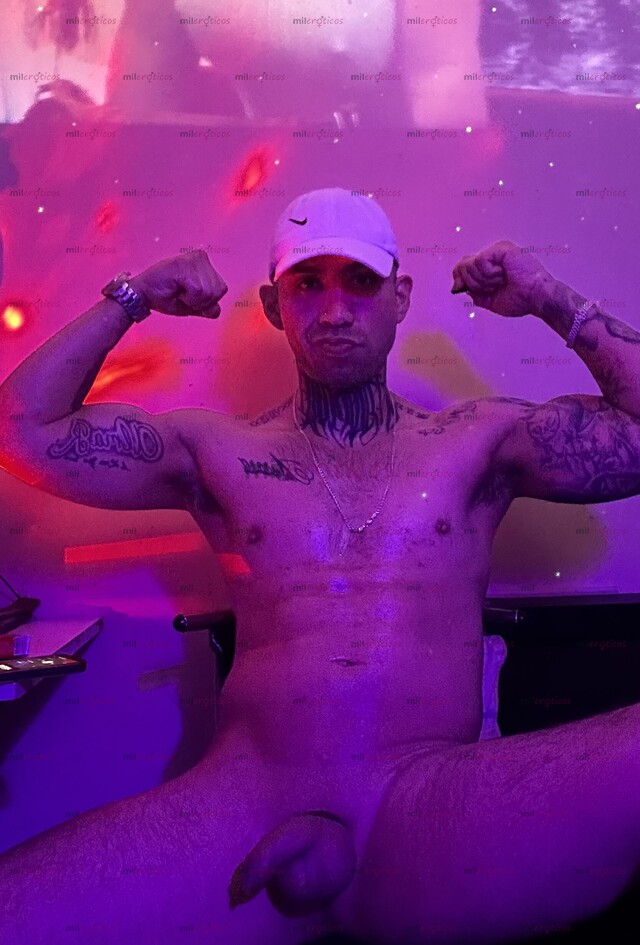 FOTOS DE MORBOSO, DOMINANTE Y CÓGELON LISTO PARA PODER HACERTE MI PERRA.