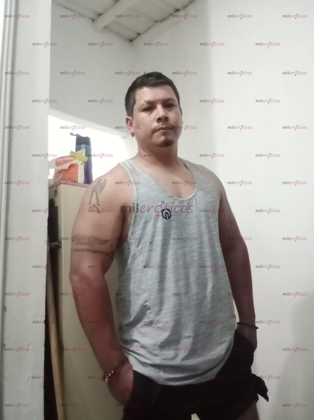 FOTOS DE EXCLUSIVO MASAJISTA & ACOMPAÑANTE MADURO Y SERIO .