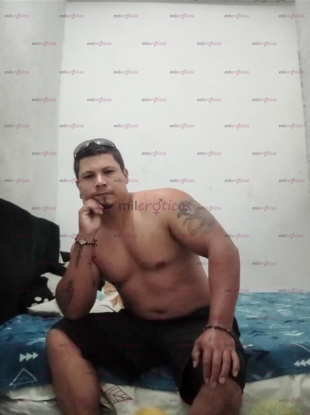 FOTOS DE EXCLUSIVO MASAJISTA & ACOMPAÑANTE MADURO Y SERIO .