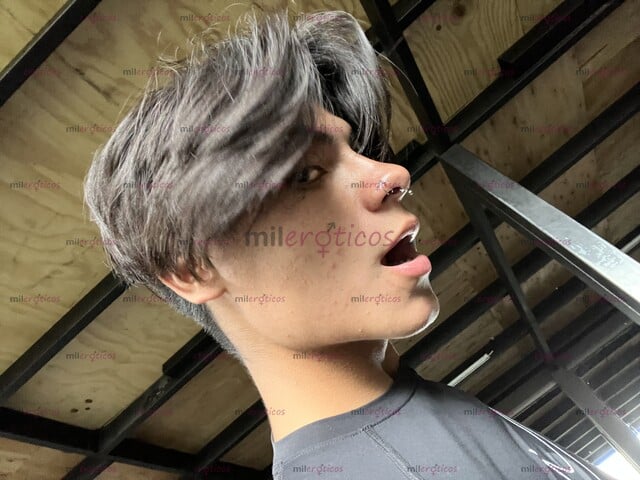 FOTOS DE SOY ALEX UN TWINK DE 20 AÑOS LISTO PARA CUMPLIR TUS FANTASÍAS