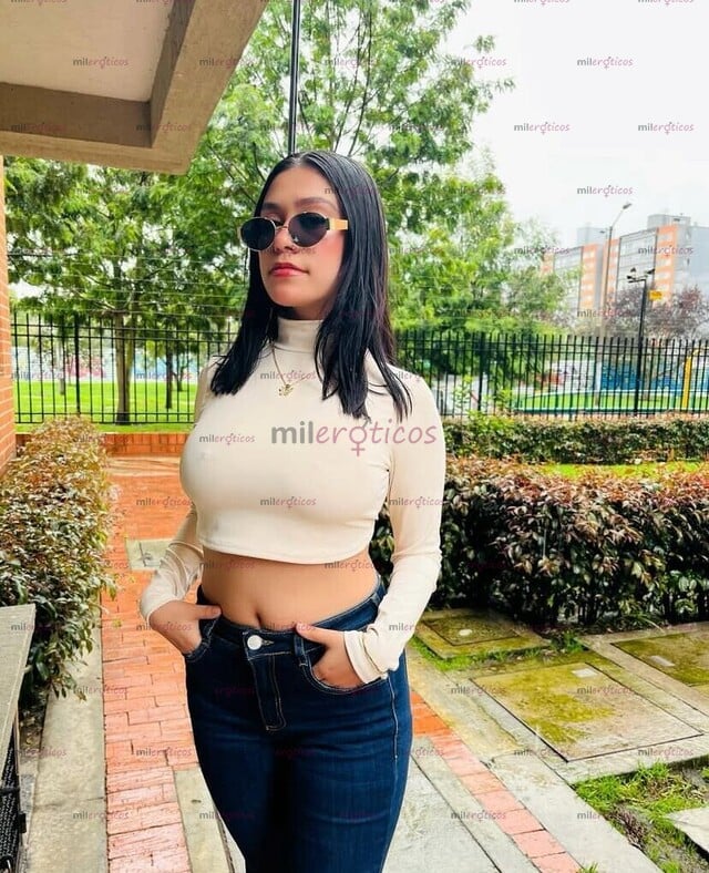 FOTOS DE RICA TETONA PELINEGRA BIEN ORGÁSMICA Y MUY PUTA CON VIDEOCALL 3MIN X 10.000