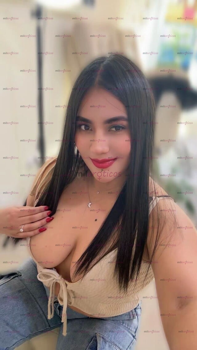 FOTOS DE SOY ANTONELLA, HERMOSA TETONA PELI NEGRA DE 20 AÑOS RECIÉN LLEGA A LA CIUDAD