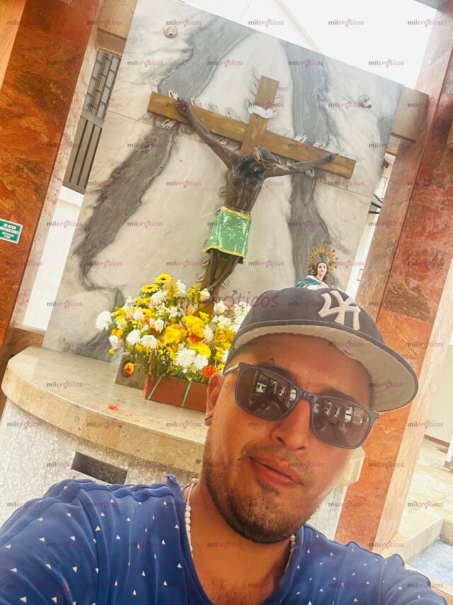 FOTOS DE HOLA COSITAS RICAS SOY DARWIN DISPONIBLE PARA BRINDARLES UN EXCELENTE SERVICIO